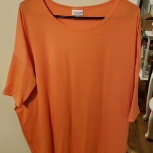 Lularoe irma shirt